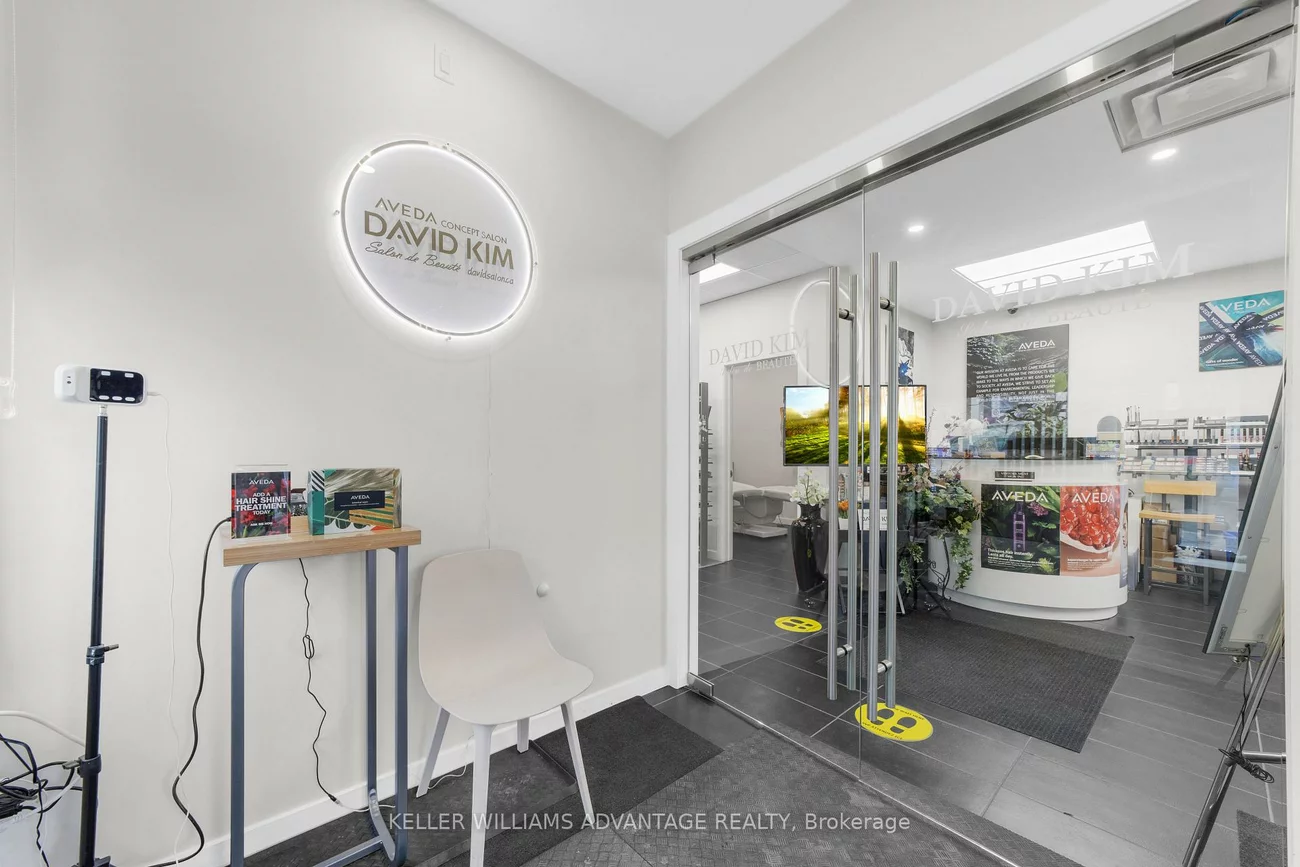 15171, Yonge, Aurora Village, Aurora