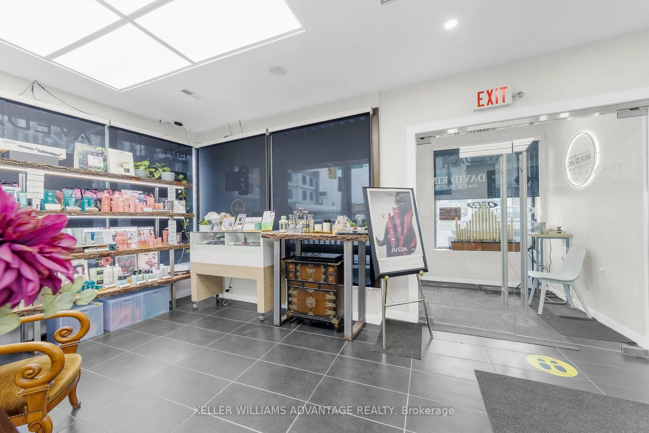 15171, Yonge, Aurora Village, Aurora