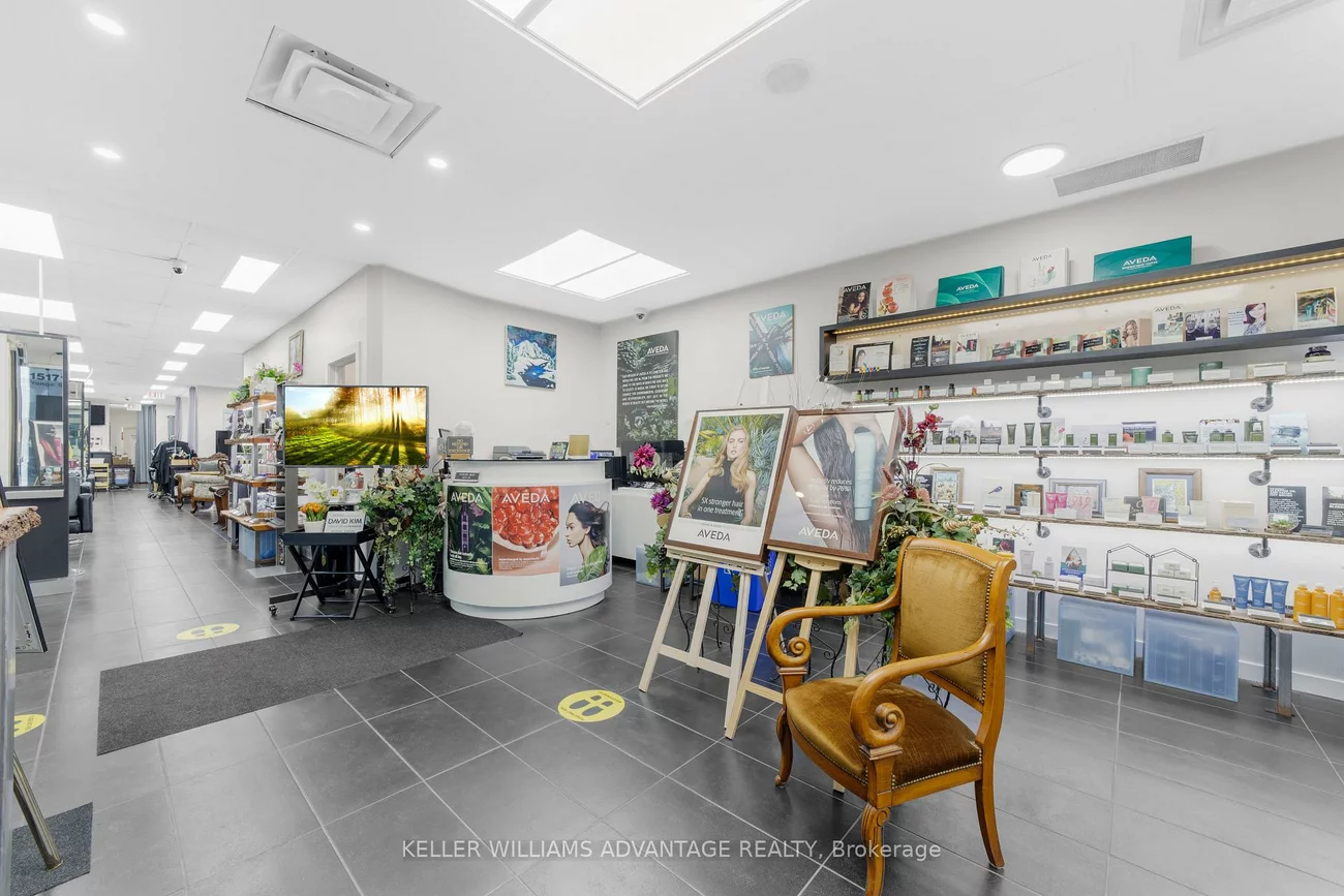 15171, Yonge, Aurora Village, Aurora