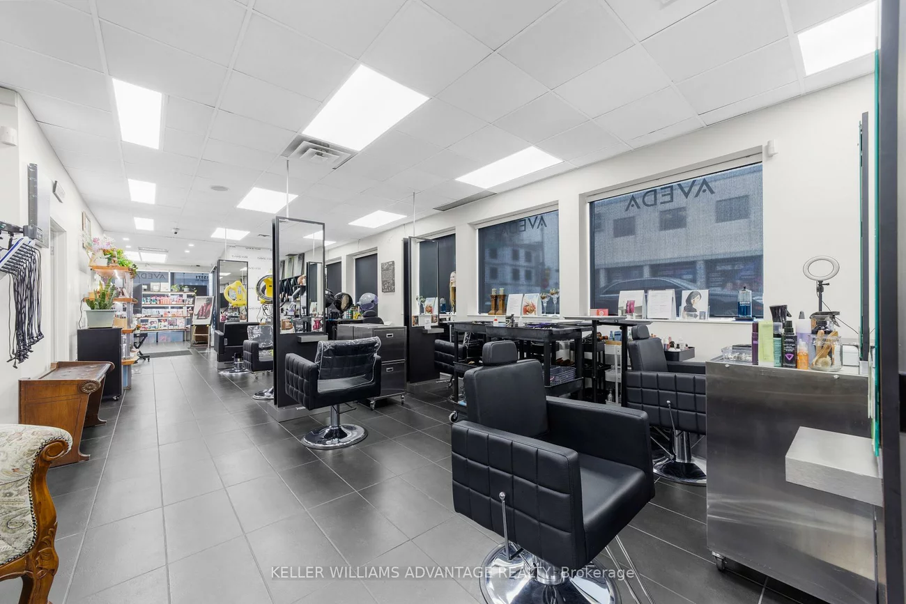 15171, Yonge, Aurora Village, Aurora