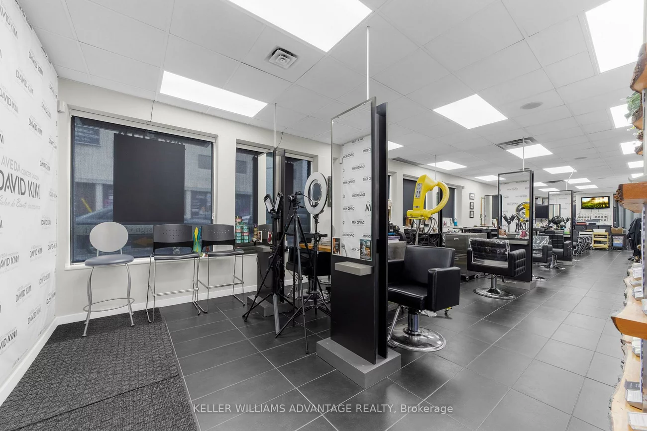 15171, Yonge, Aurora Village, Aurora