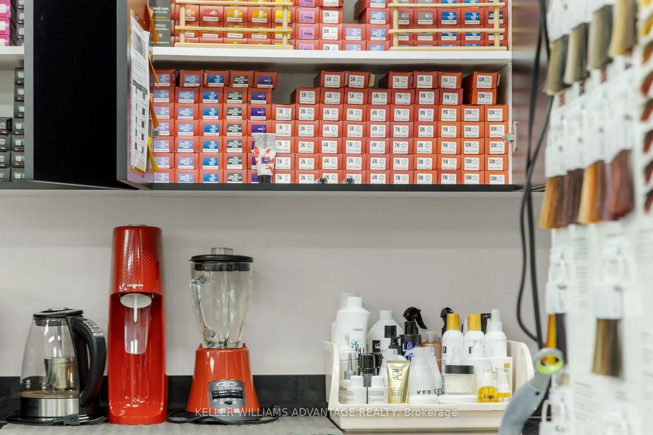 15171, Yonge, Aurora Village, Aurora