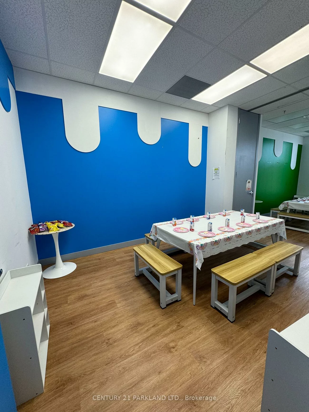 43, First Commerce, Bayview Northeast, Aurora