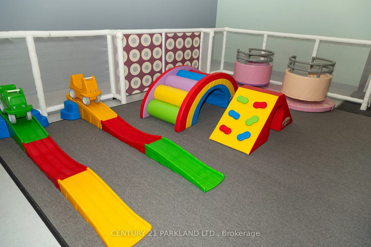 43, First Commerce, Bayview Northeast, Aurora