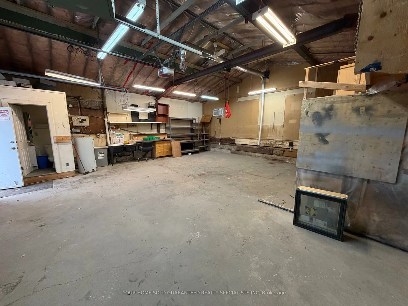 41, Temperance, Aurora Village, Aurora