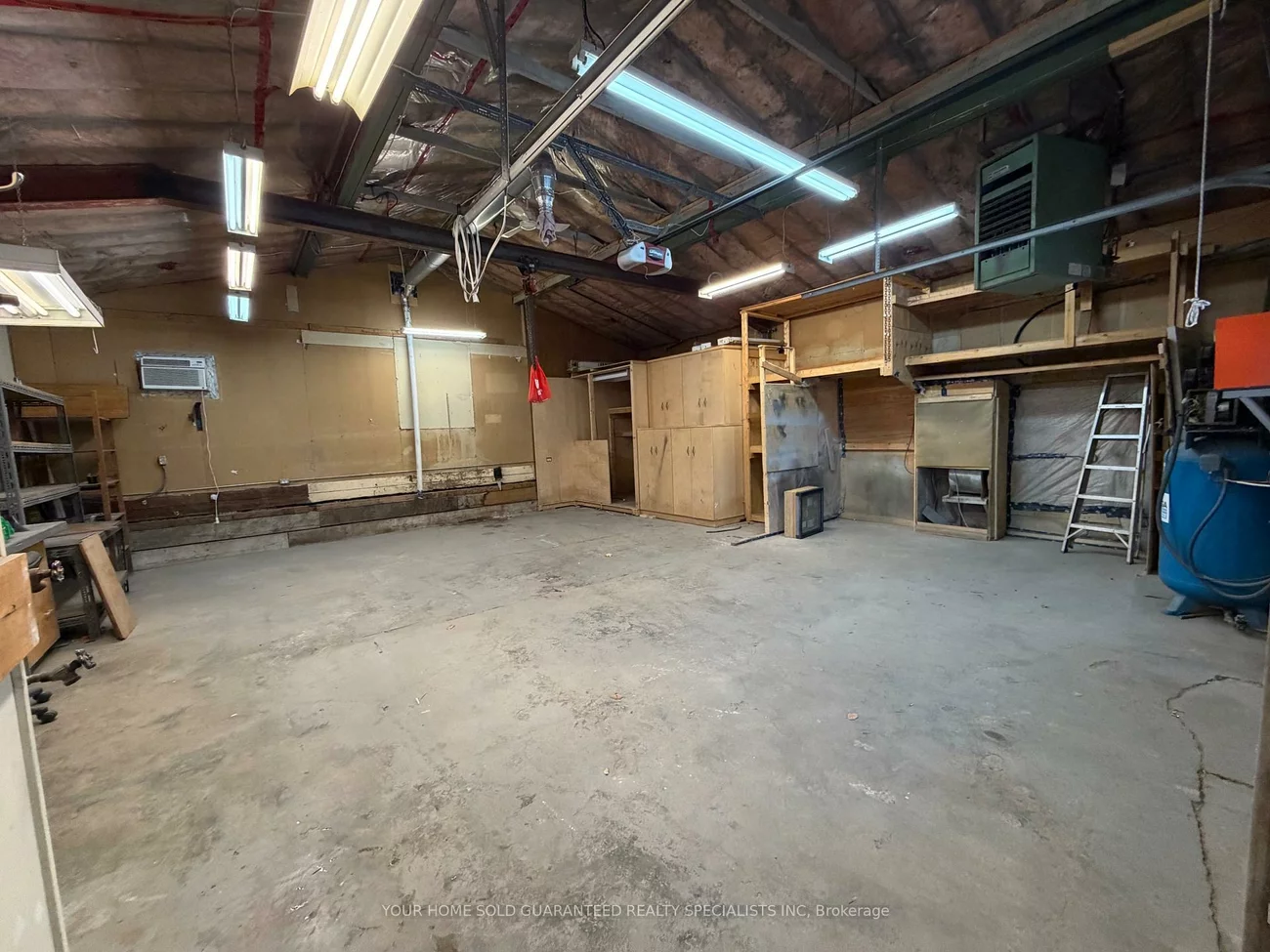 41, Temperance, Aurora Village, Aurora