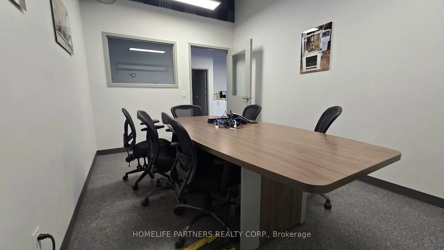 145, Industrial, Aurora Village, Aurora