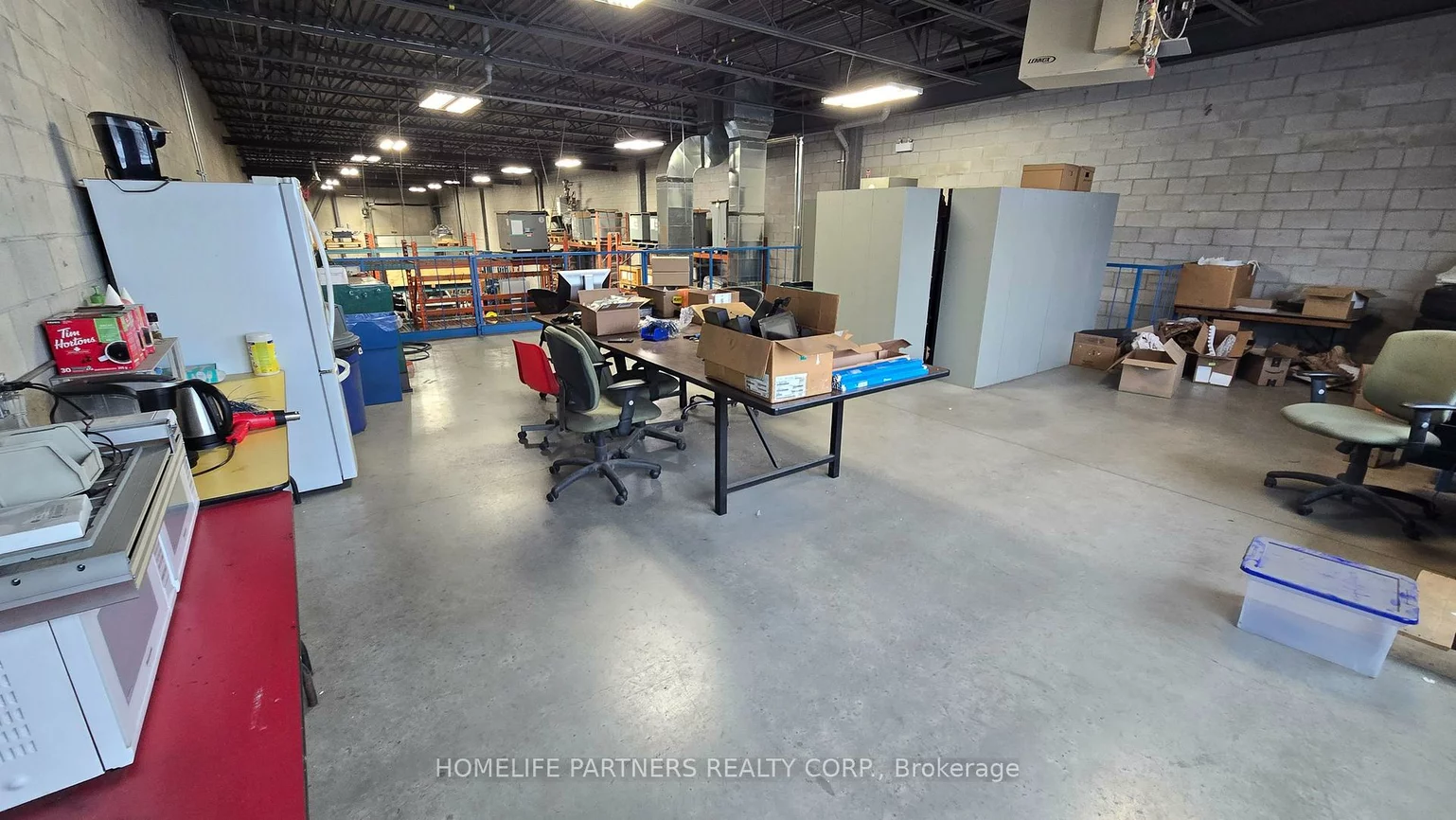 145, Industrial, Aurora Village, Aurora