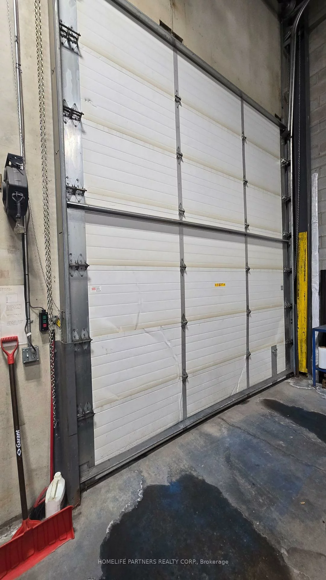 145, Industrial, Aurora Village, Aurora