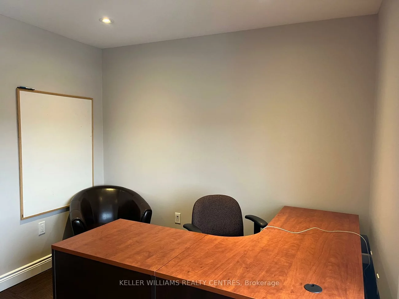 117, Wellington, Aurora Village, Aurora