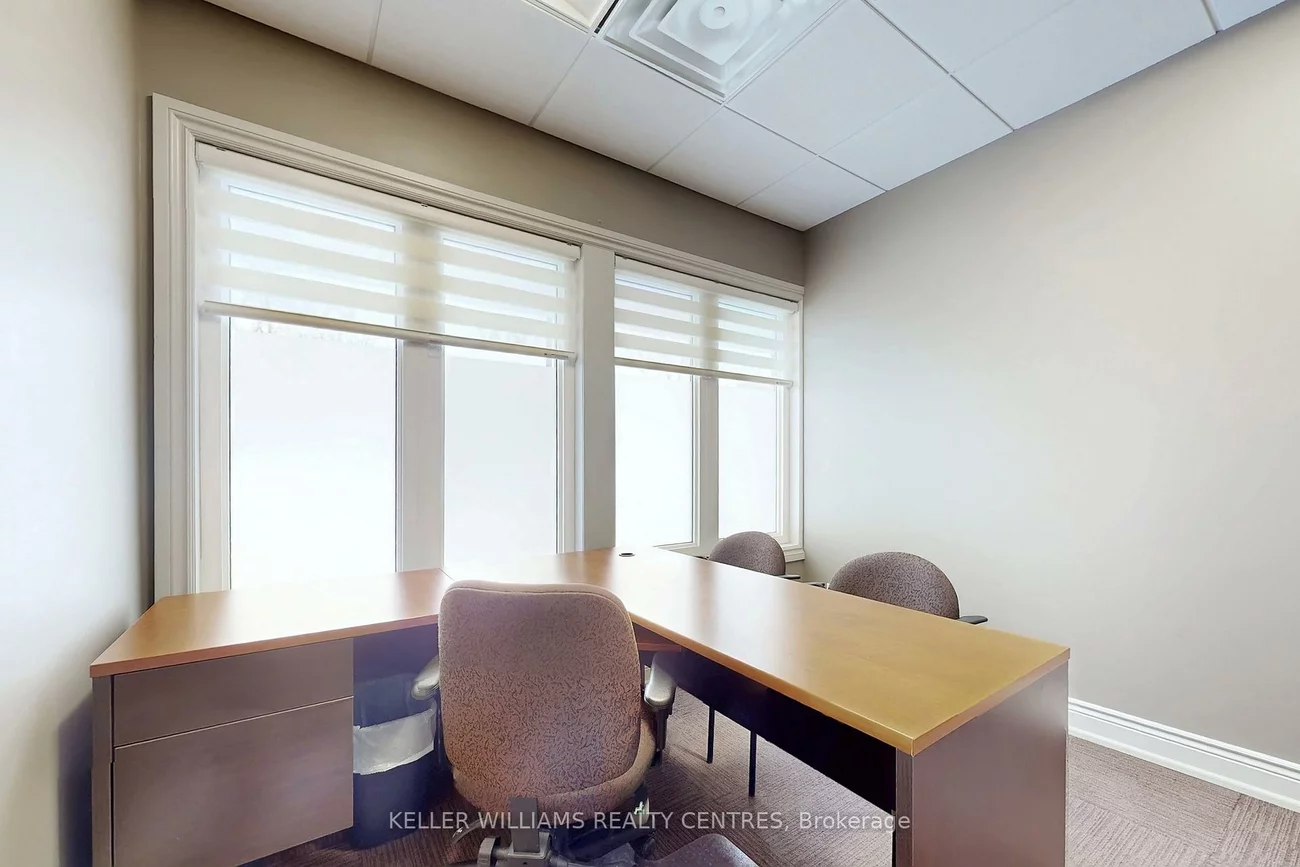 117, Wellington, Aurora Village, Aurora