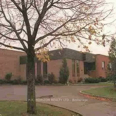 155, Edward, Aurora Village, Aurora