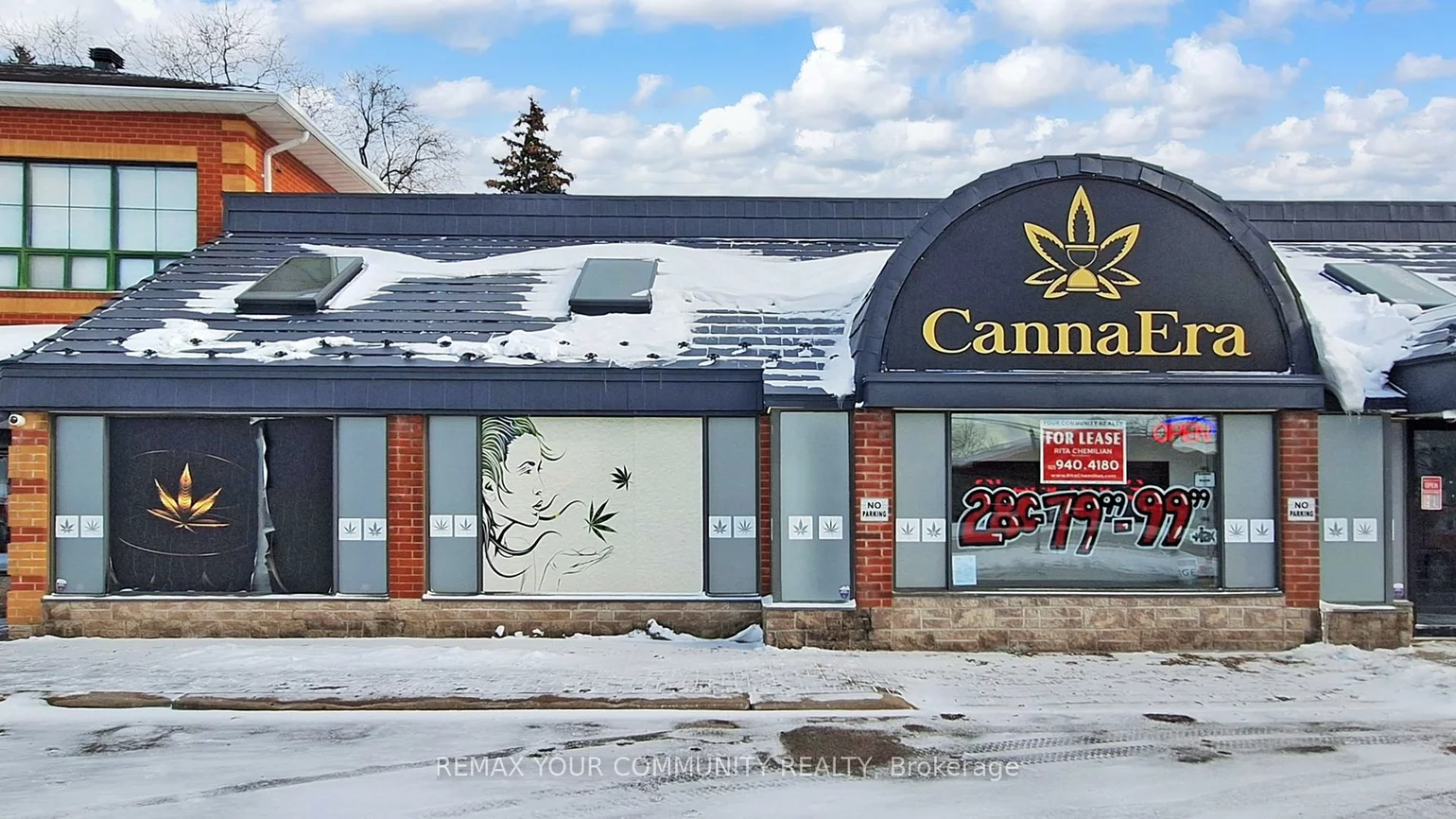 15543, Yonge, Aurora Village, Aurora