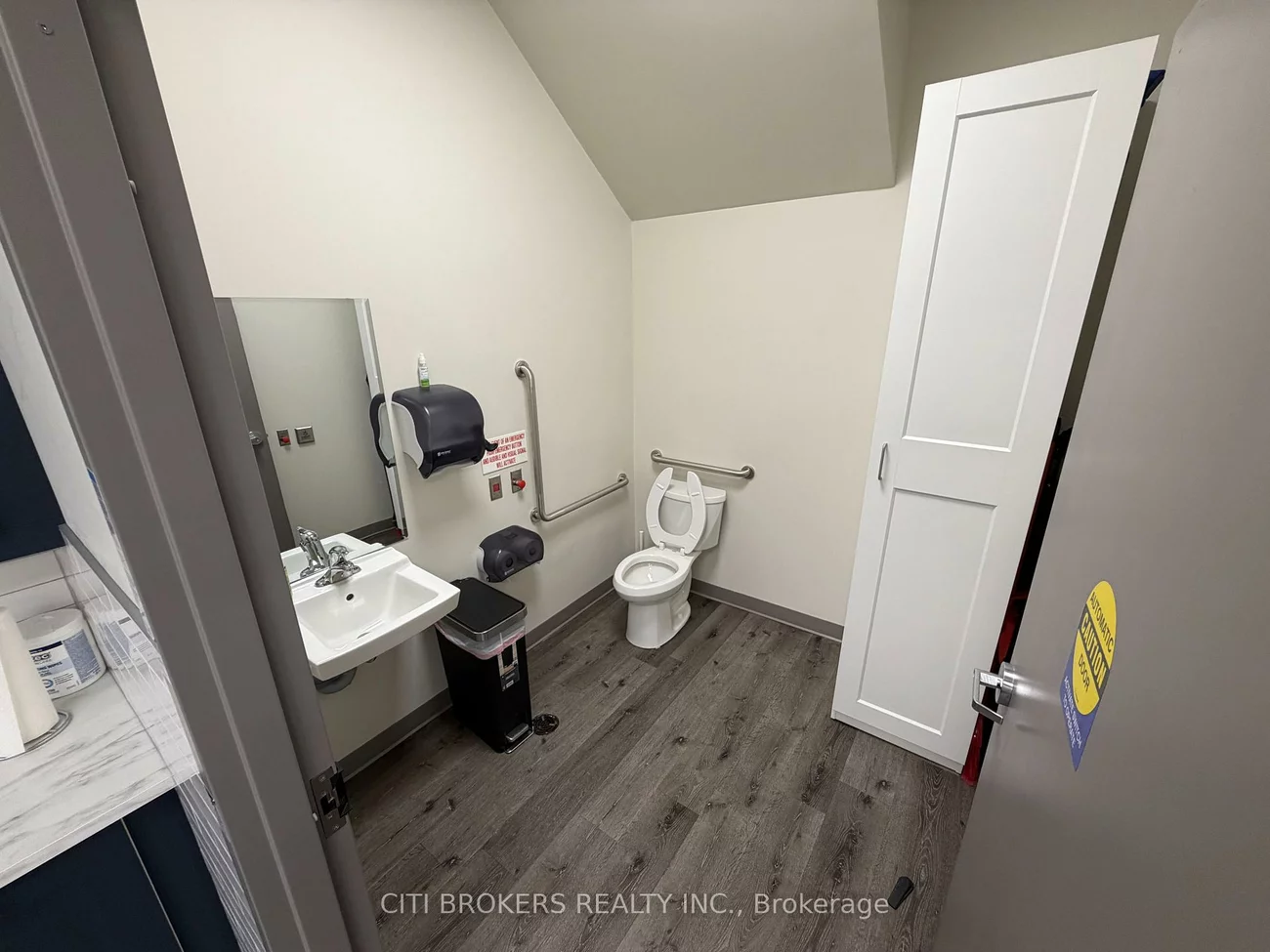 45, Eric T Smith, Bayview Southeast, Aurora