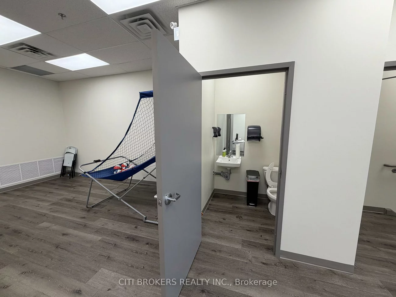 45, Eric T Smith, Bayview Southeast, Aurora