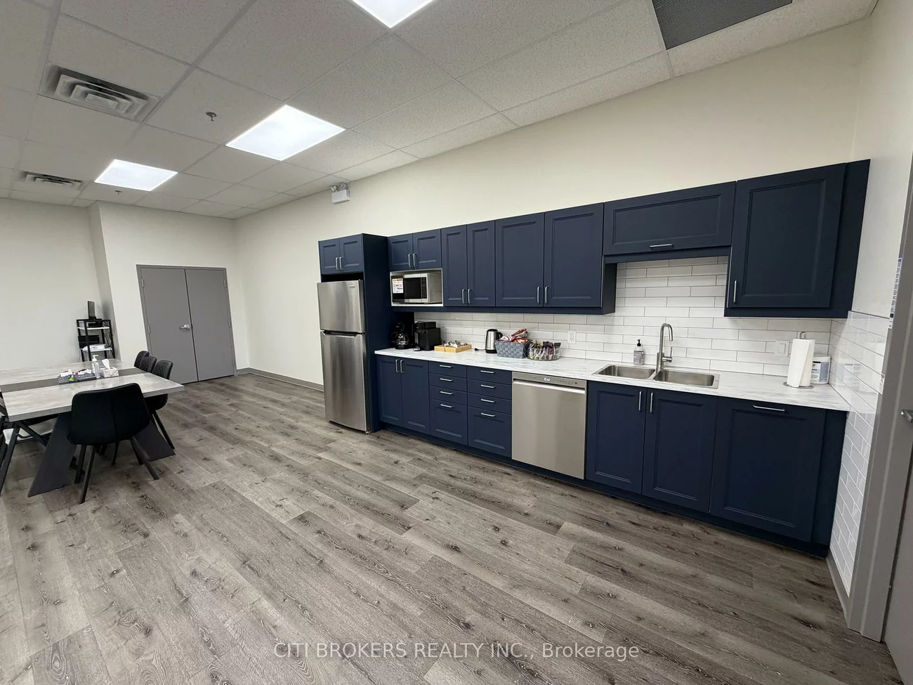 45, Eric T Smith, Bayview Southeast, Aurora