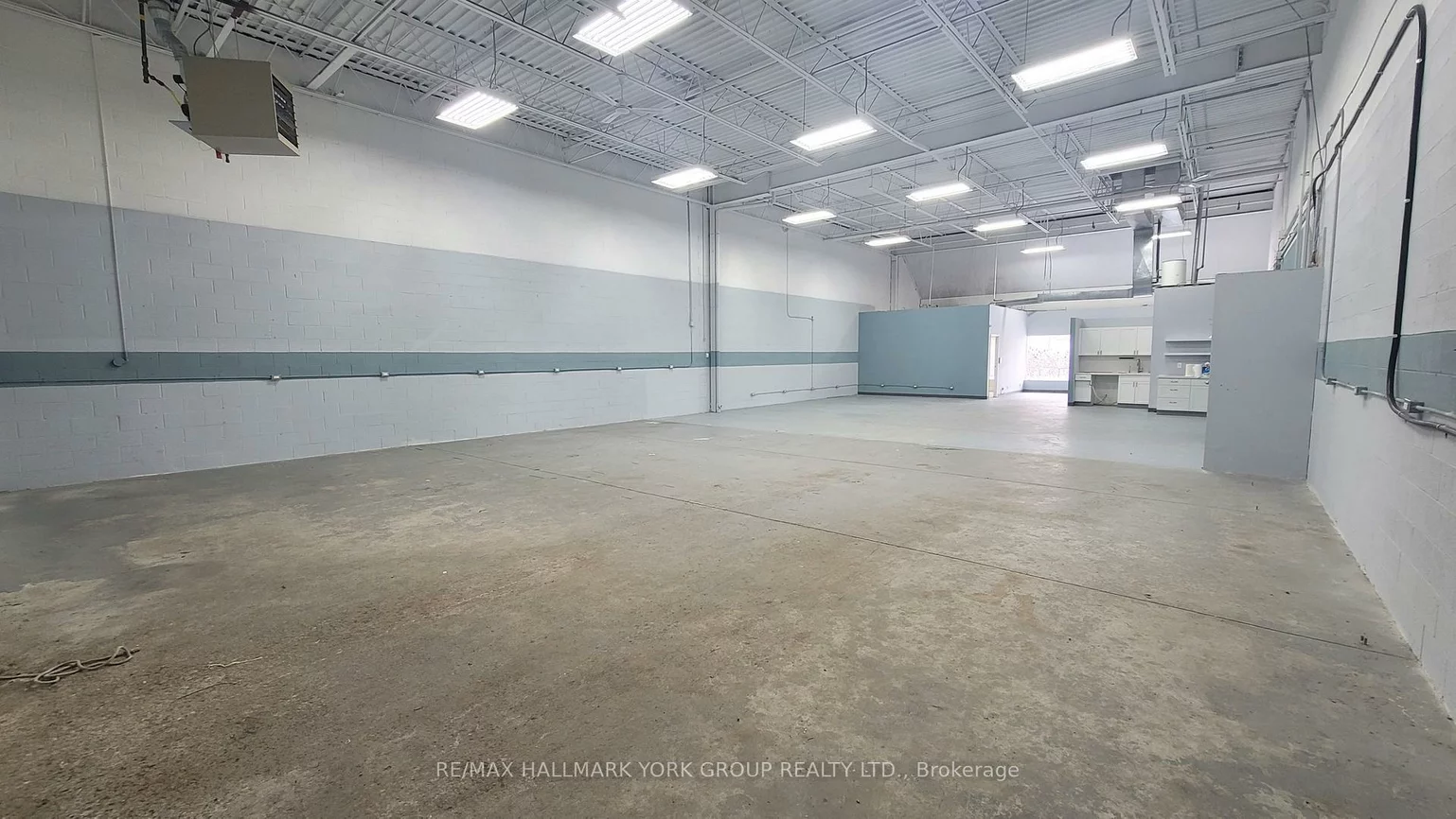 75, Mary, Aurora Village, Aurora