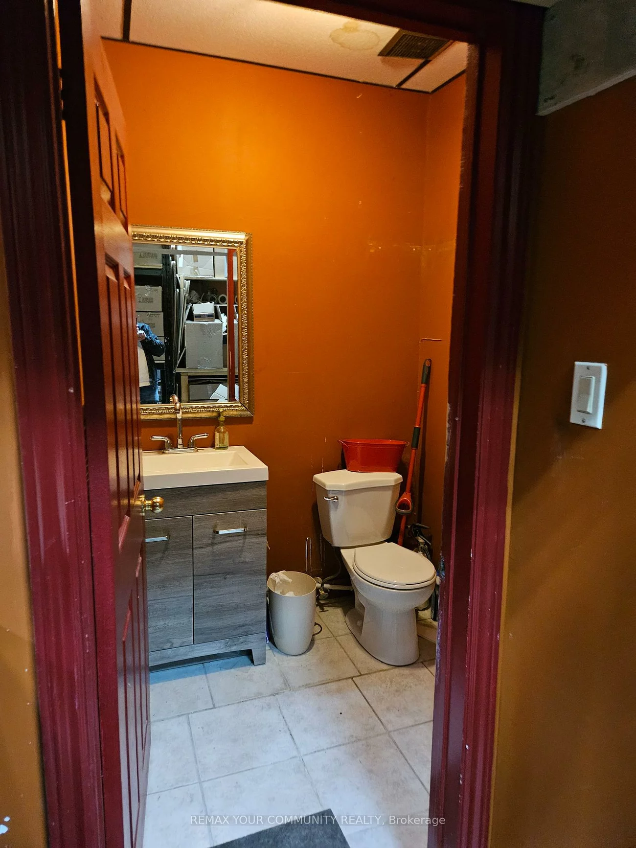 14834, Yonge, Aurora Highlands, Aurora