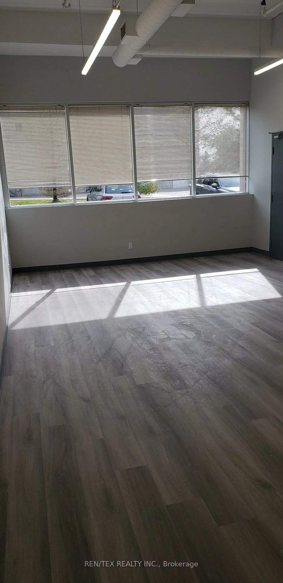 125, Don Hillock, Bayview Southeast, Aurora