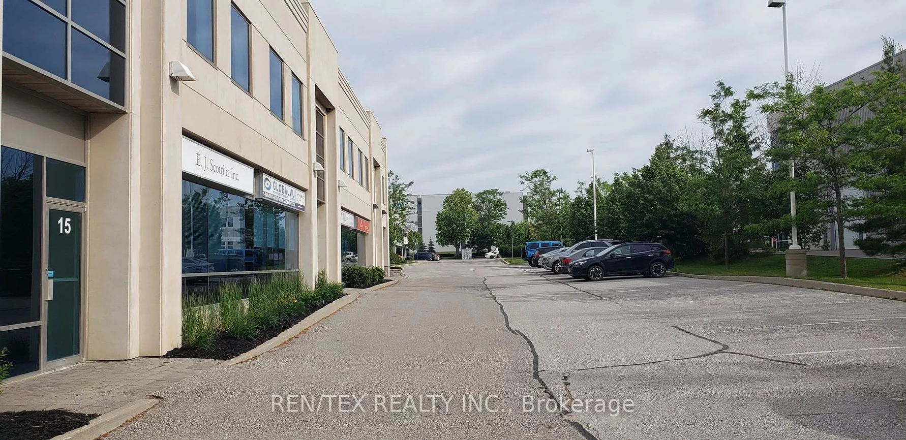 125, Don Hillock, Bayview Southeast, Aurora