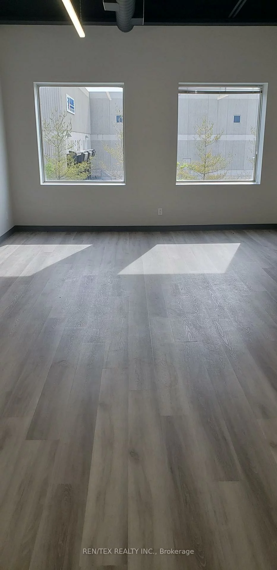 125, Don Hillock, Bayview Southeast, Aurora