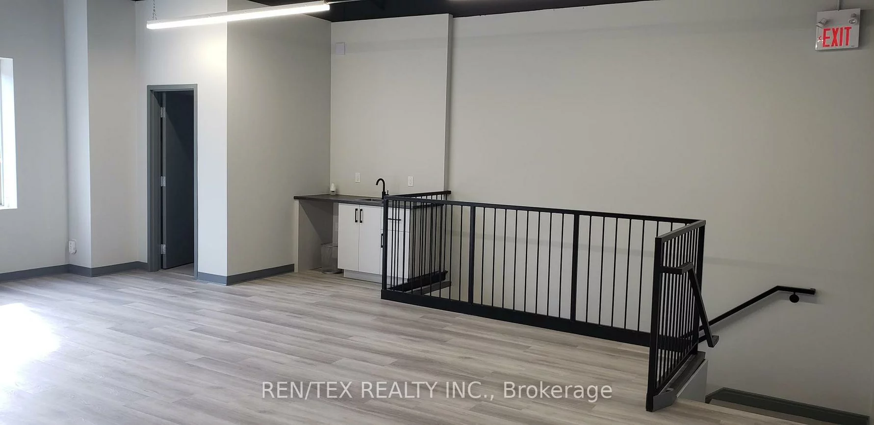 125, Don Hillock, Bayview Southeast, Aurora