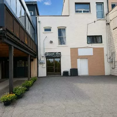 15228, Yonge, Aurora Village, Aurora