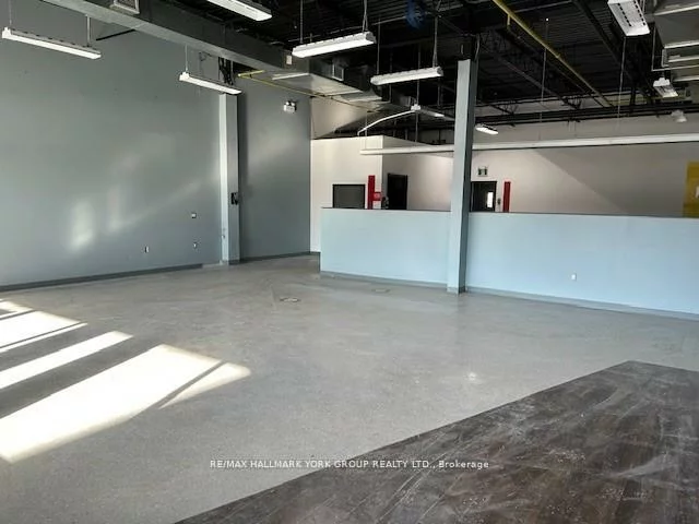 14845, Yonge, Aurora Village, Aurora