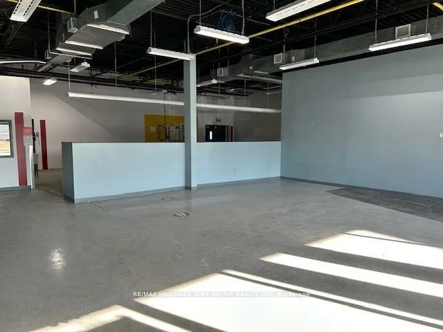 14845, Yonge, Aurora Village, Aurora