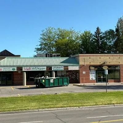 14879, Yonge, Aurora Village, Aurora