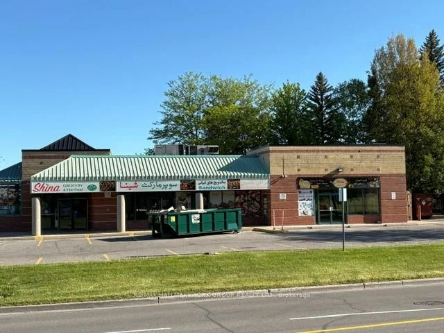 14879, Yonge, Aurora Village, Aurora