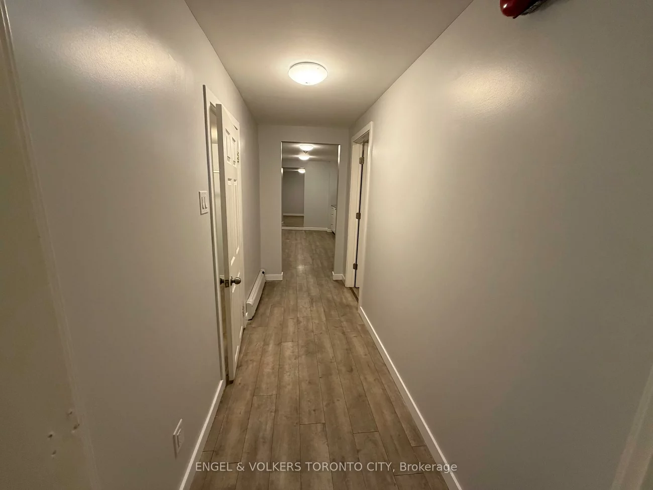 10, Mosley, Aurora Village, Aurora
