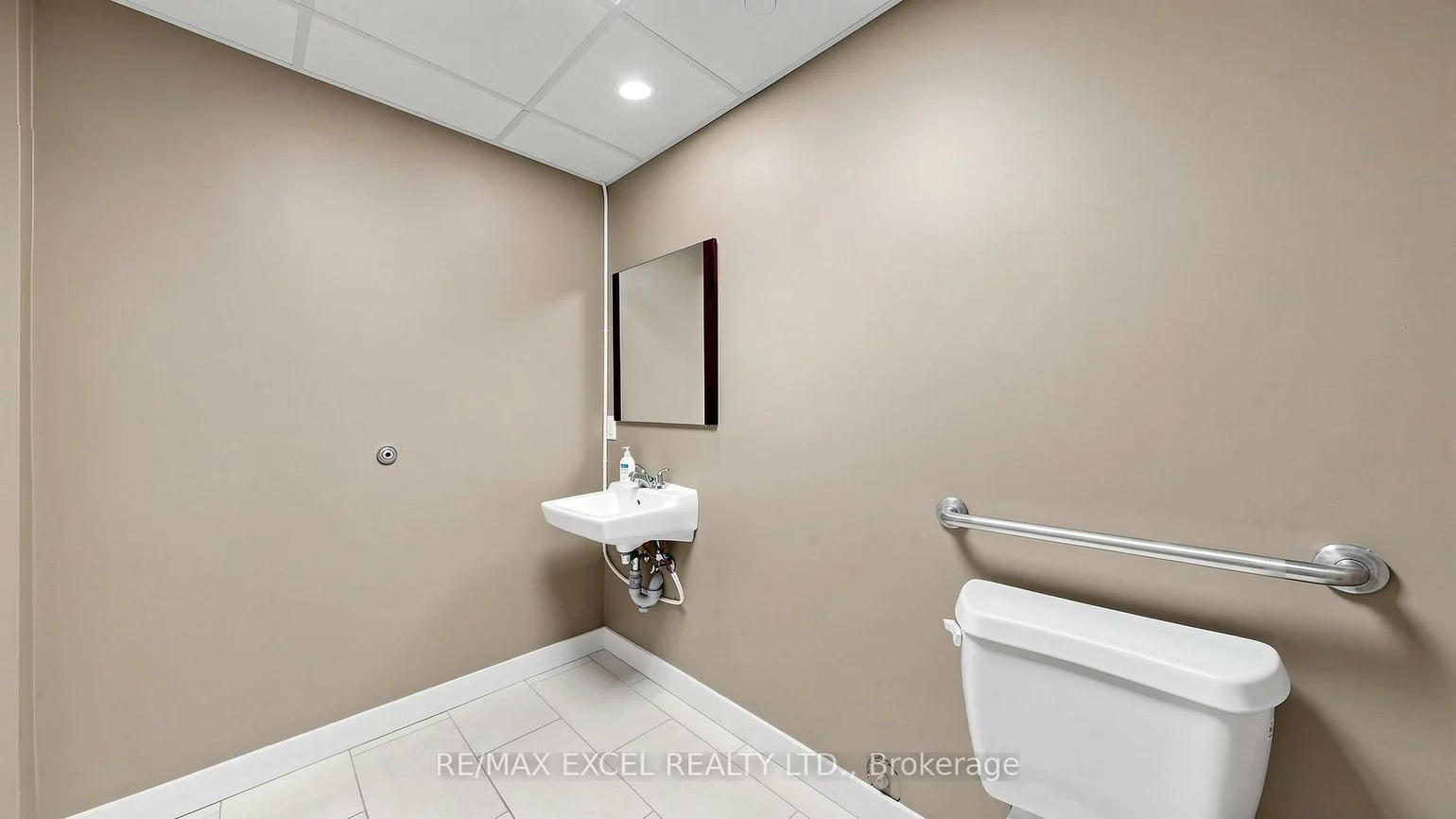 158, Don Hillock, Bayview Southeast, Aurora