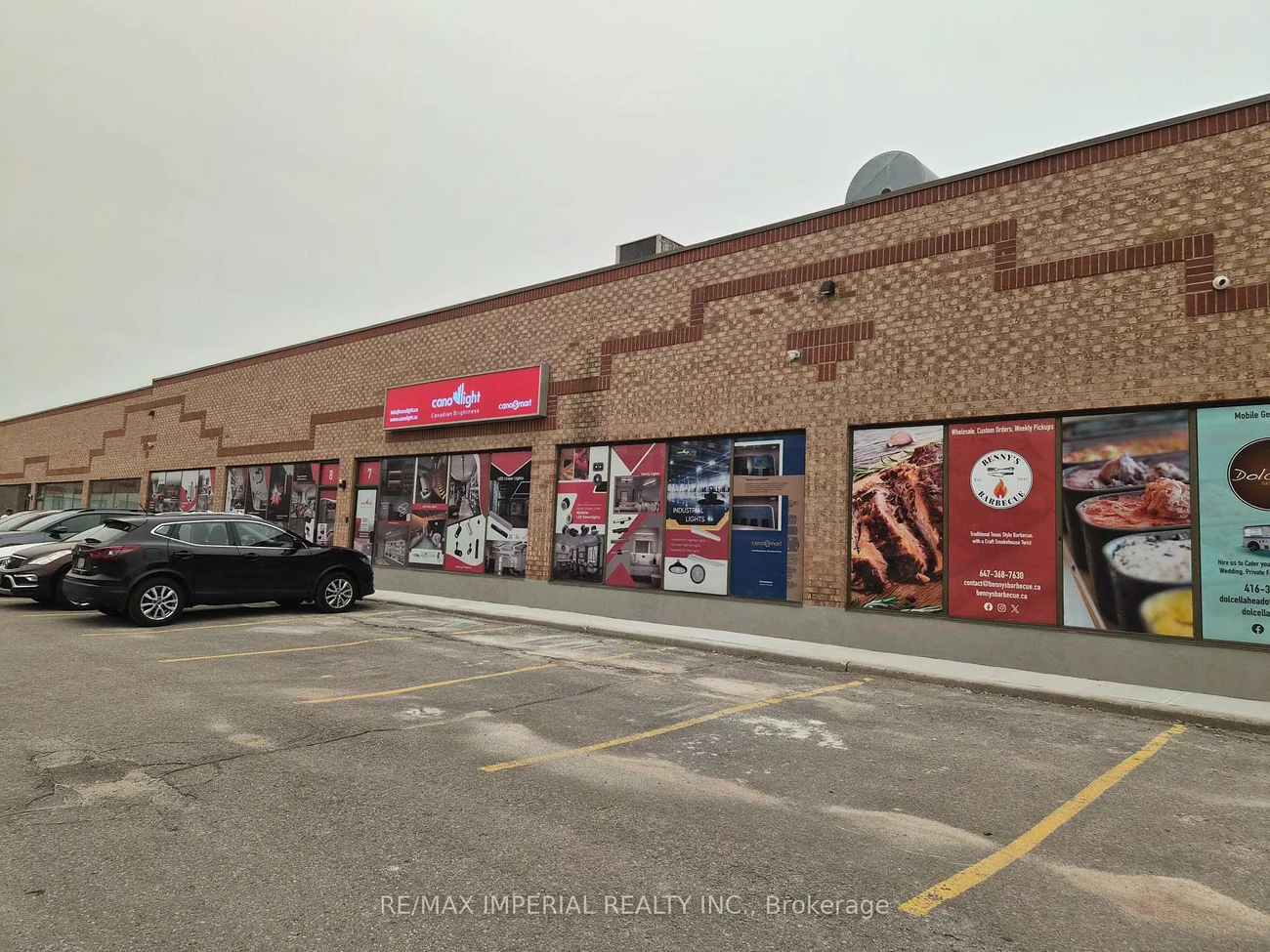 305, Industrial, Aurora Grove, Aurora