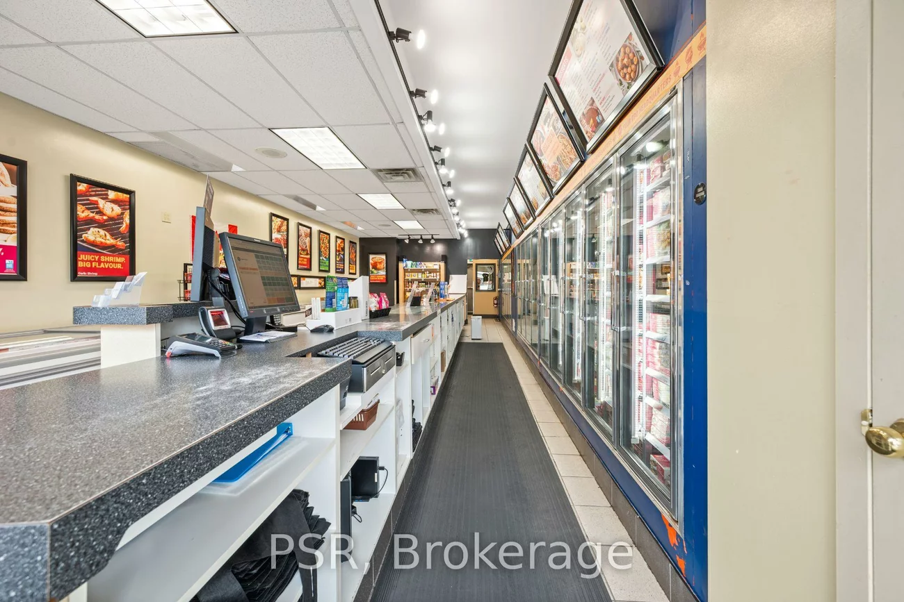 15005, Yonge, Aurora Village, Aurora