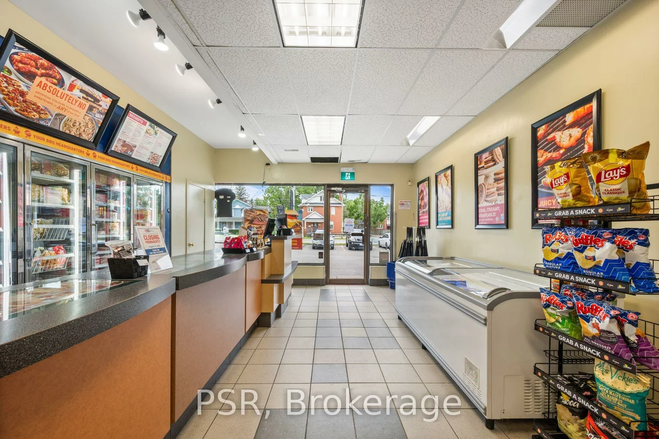 15005, Yonge, Aurora Village, Aurora