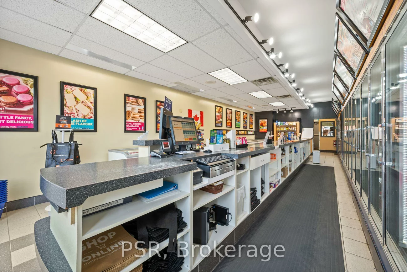 15005, Yonge, Aurora Village, Aurora
