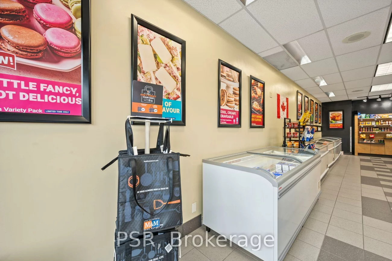 15005, Yonge, Aurora Village, Aurora