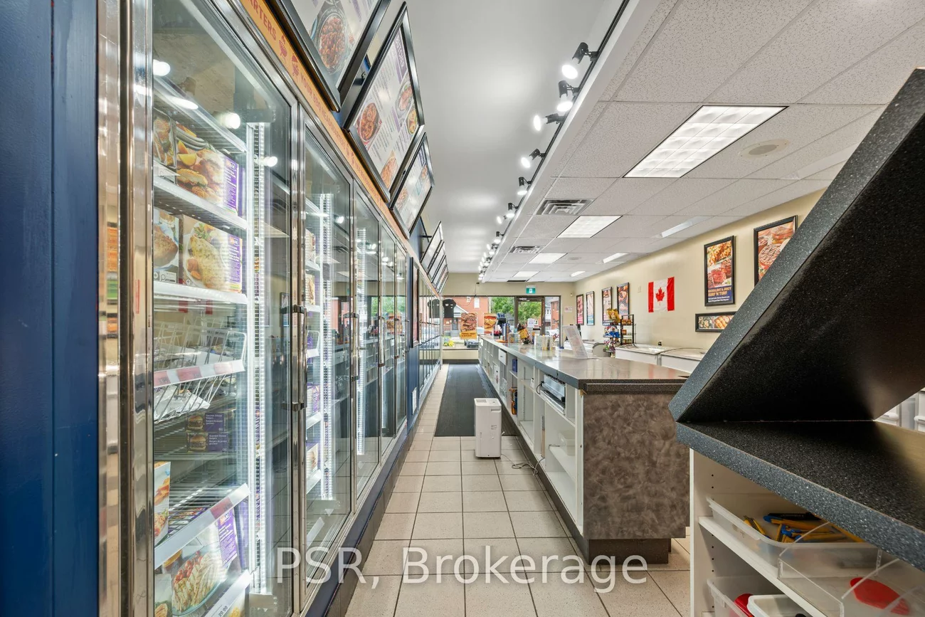 15005, Yonge, Aurora Village, Aurora
