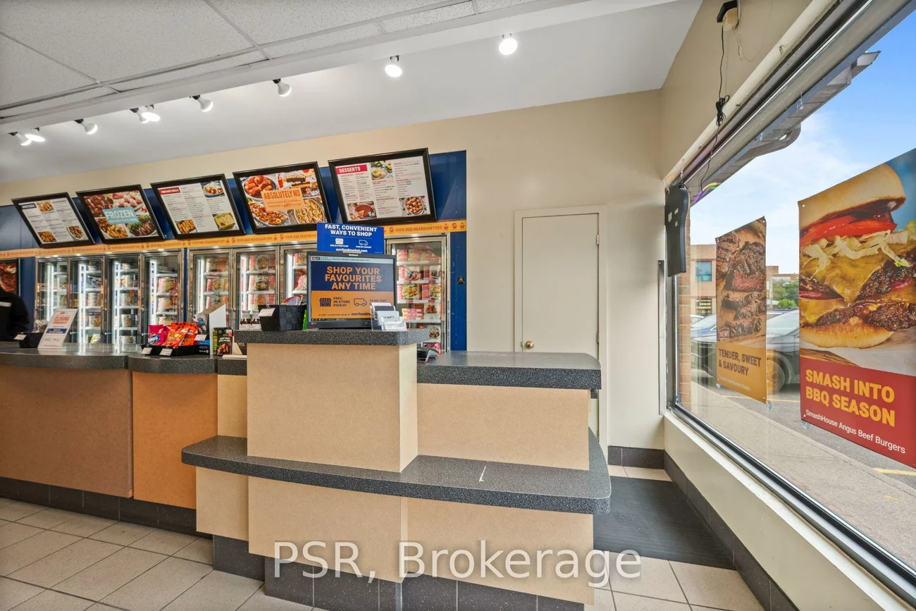 15005, Yonge, Aurora Village, Aurora