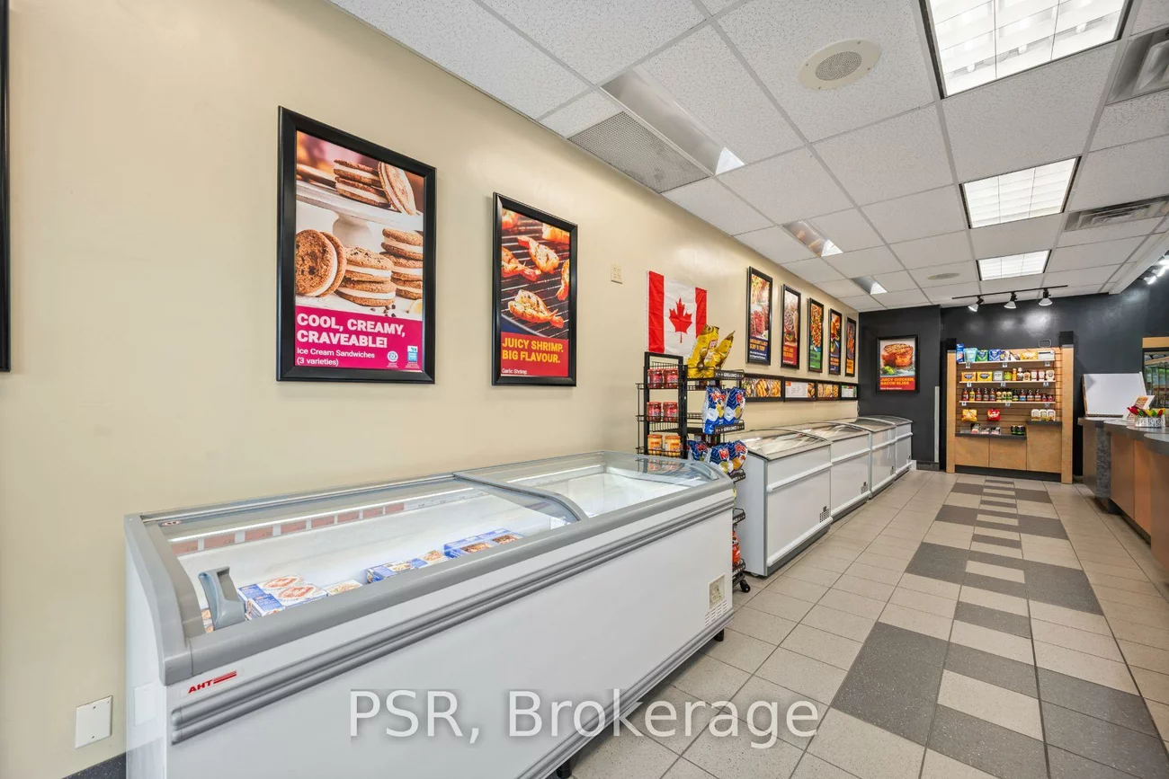 15005, Yonge, Aurora Village, Aurora