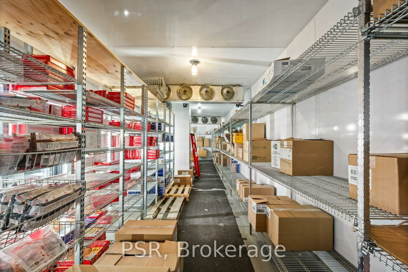15005, Yonge, Aurora Village, Aurora
