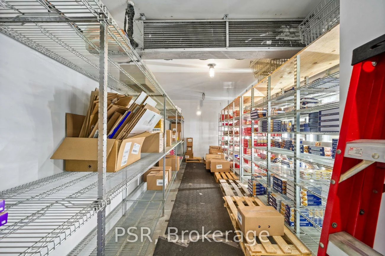 15005, Yonge, Aurora Village, Aurora