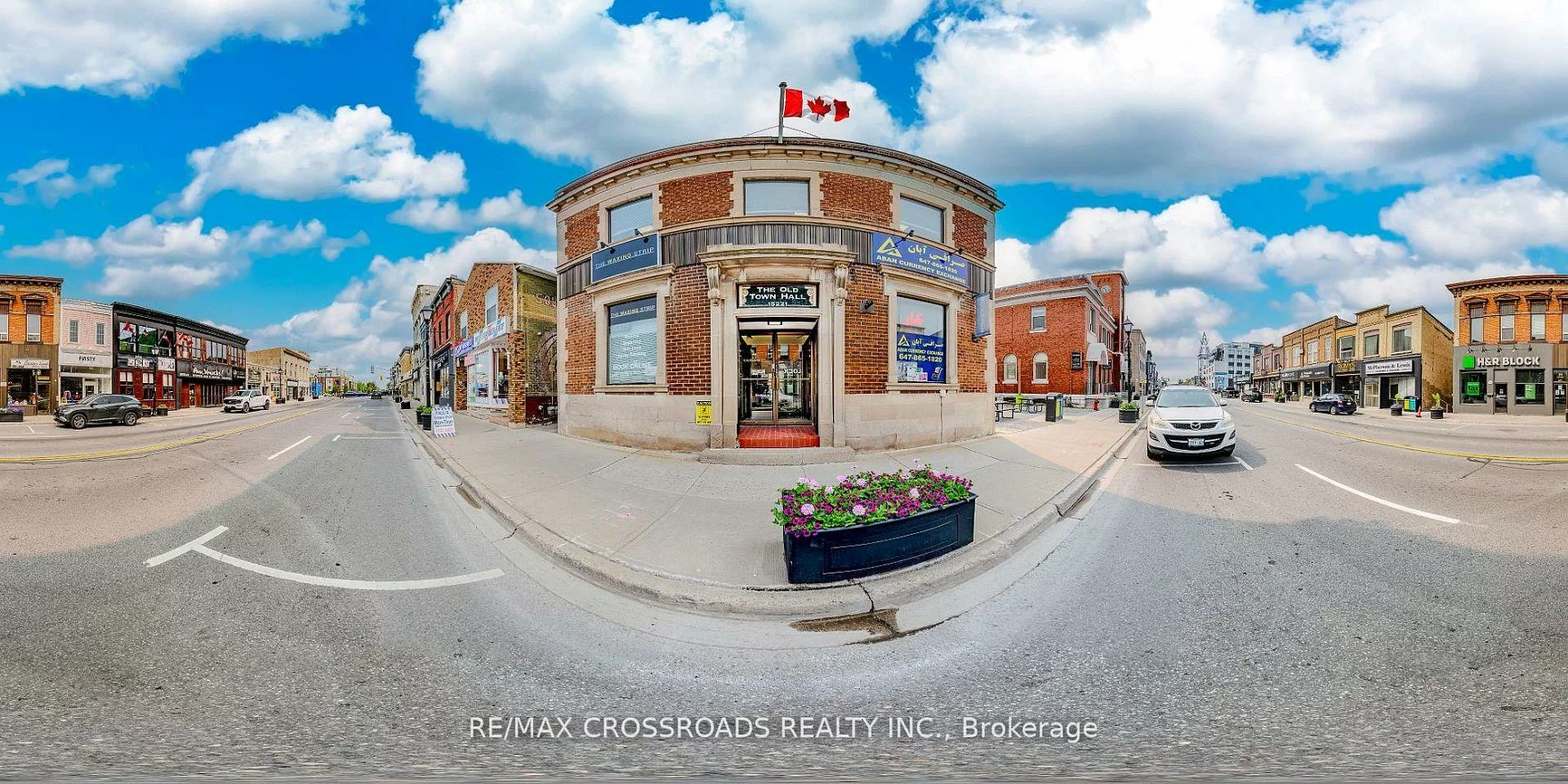 15221, Yonge, Aurora Village, Aurora