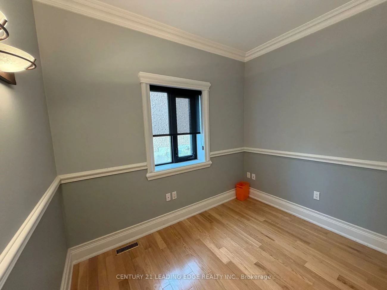 15132, Yonge, Aurora Village, Aurora