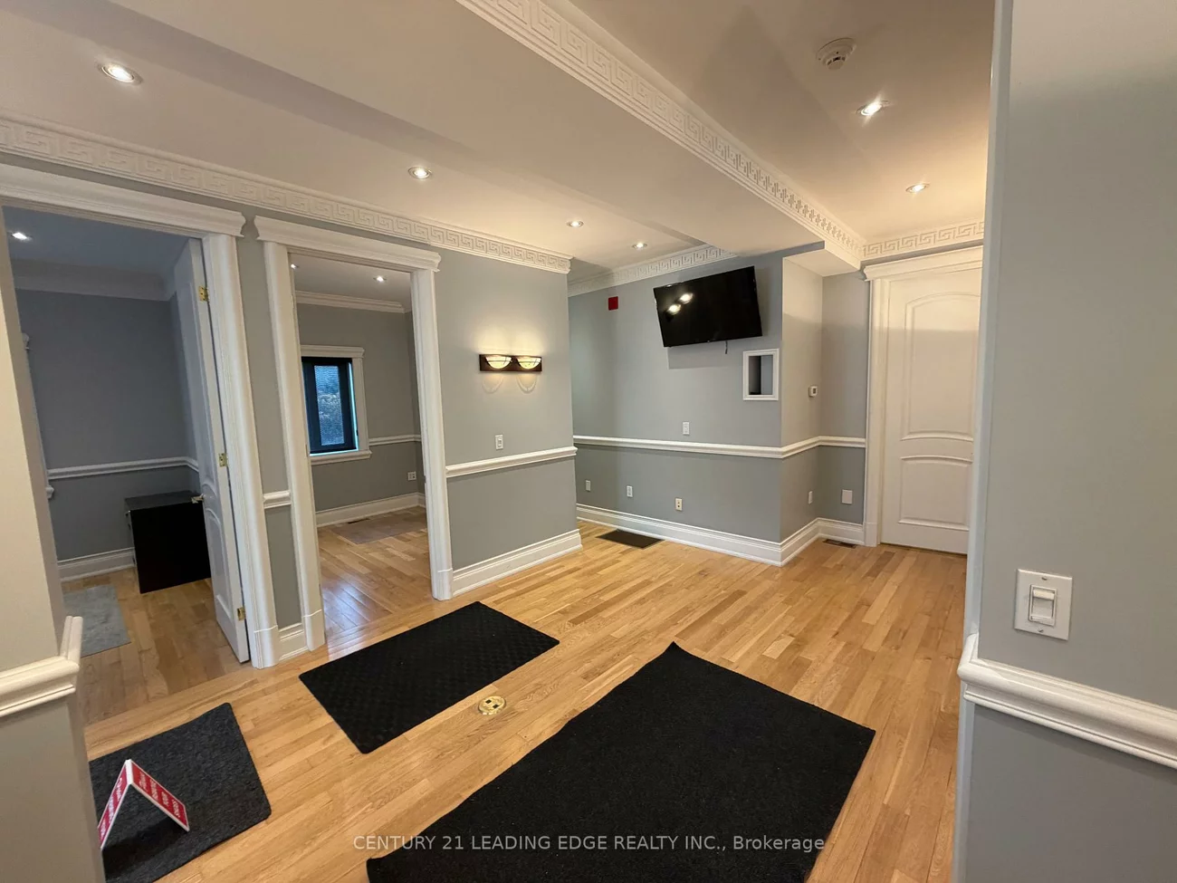 15132, Yonge, Aurora Village, Aurora