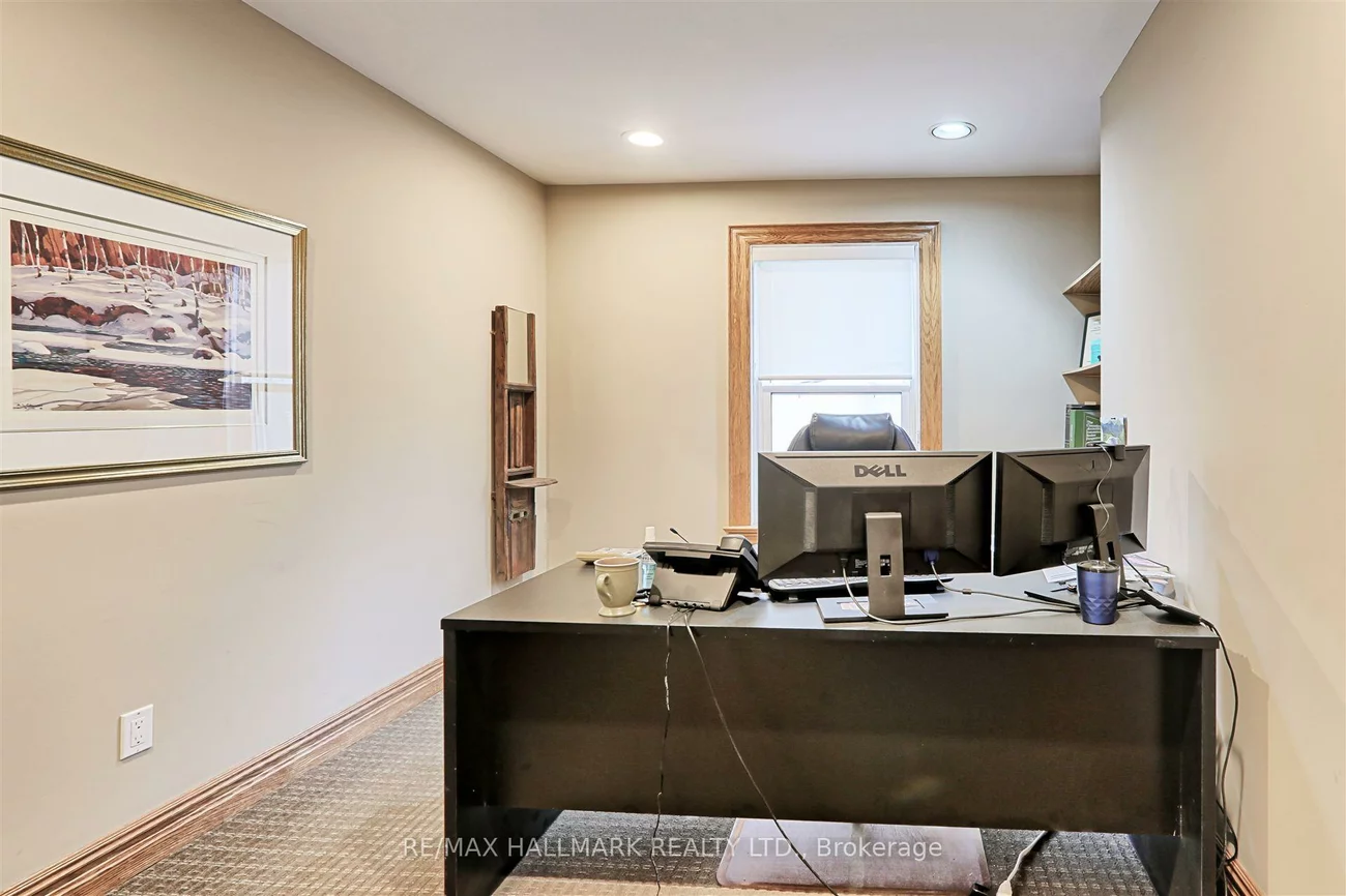 15037, Yonge, Aurora Village, Aurora