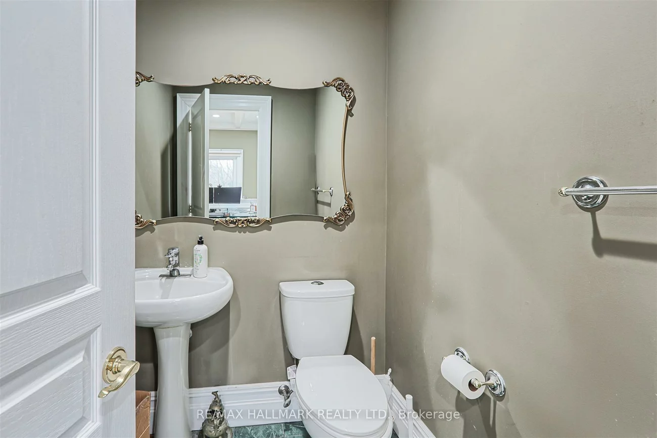 15037, Yonge, Aurora Village, Aurora