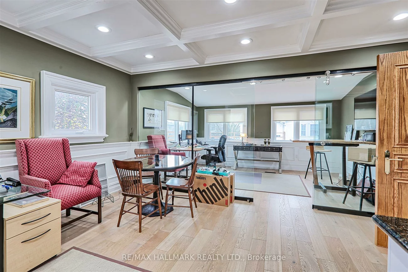 15037, Yonge, Aurora Village, Aurora