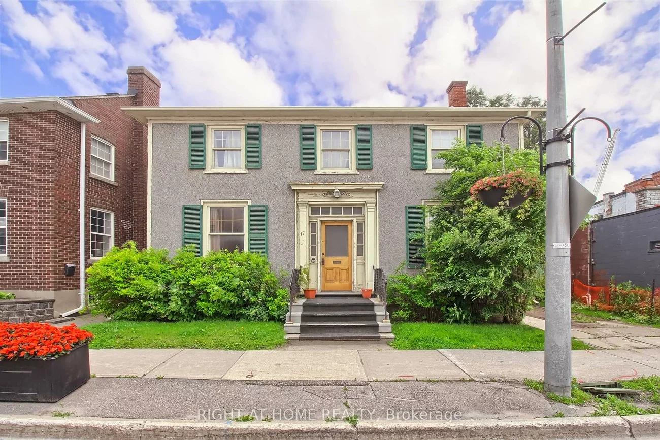 17, Wellington, Aurora Village, Aurora